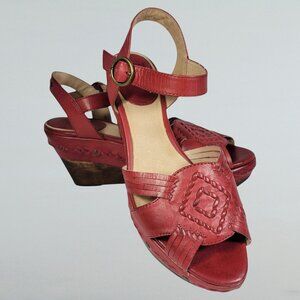 Frye Carlie Red Leather Platform Huarache Sandals Boho 70's Style Wedge 9M